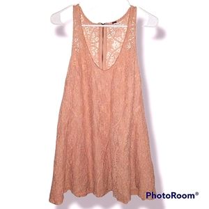 Free people blouses short sleeve peach color size s zips in back